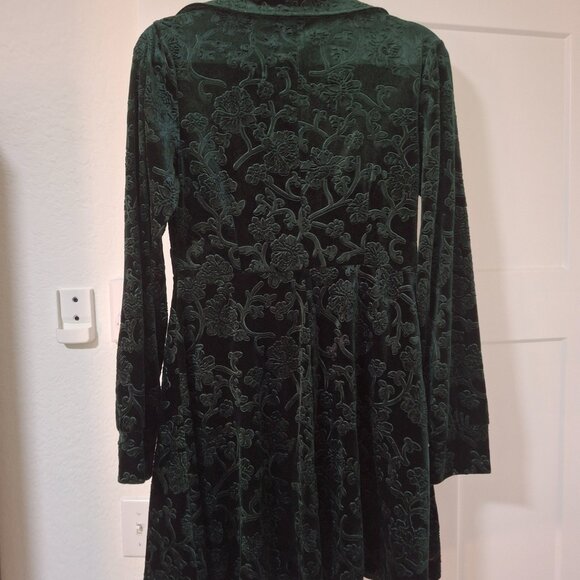 Floral Jacquard Velvet Dress - Picture 2 of 5